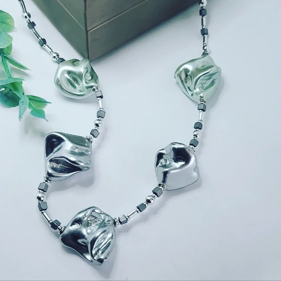 Baroque shell bracelet - Picture 4 of 4